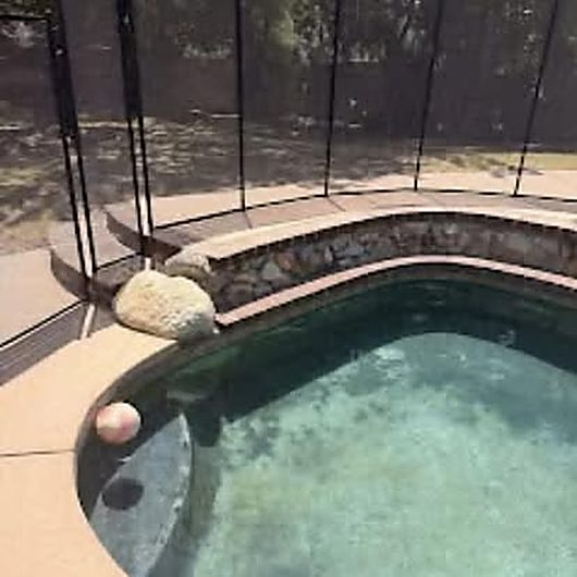 Clear teal spa after ASJEM Pools cleaning